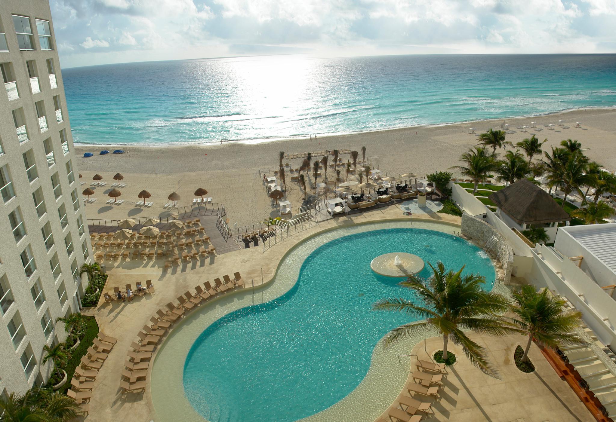 Sunset Royal Hotel Cancún Buitenkant foto
