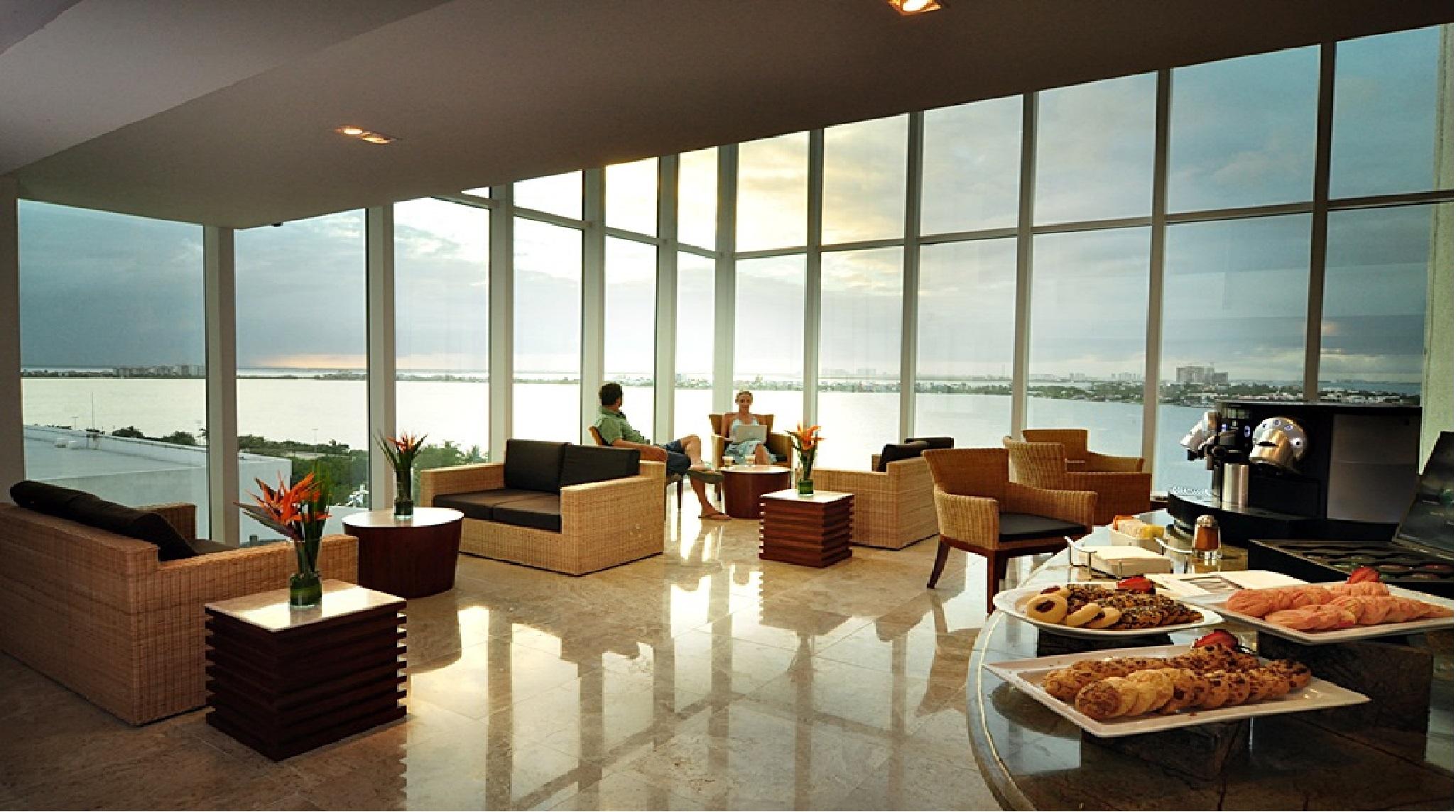 Sunset Royal Hotel Cancún Buitenkant foto